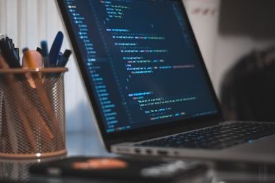 fabian-grohs-423591-unsplash fabian-grohs-423591-unsplash